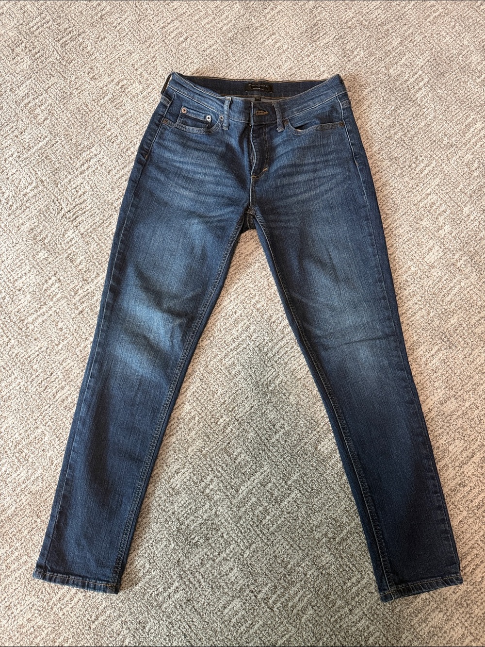 Banana Republic Straight Leg Jeans in Dark Blue Wash